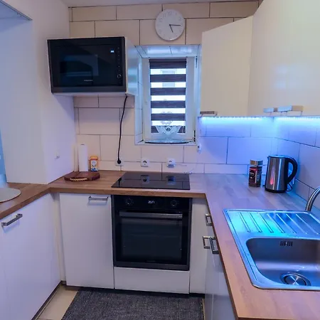 Messe Airport Dus With Terrace *